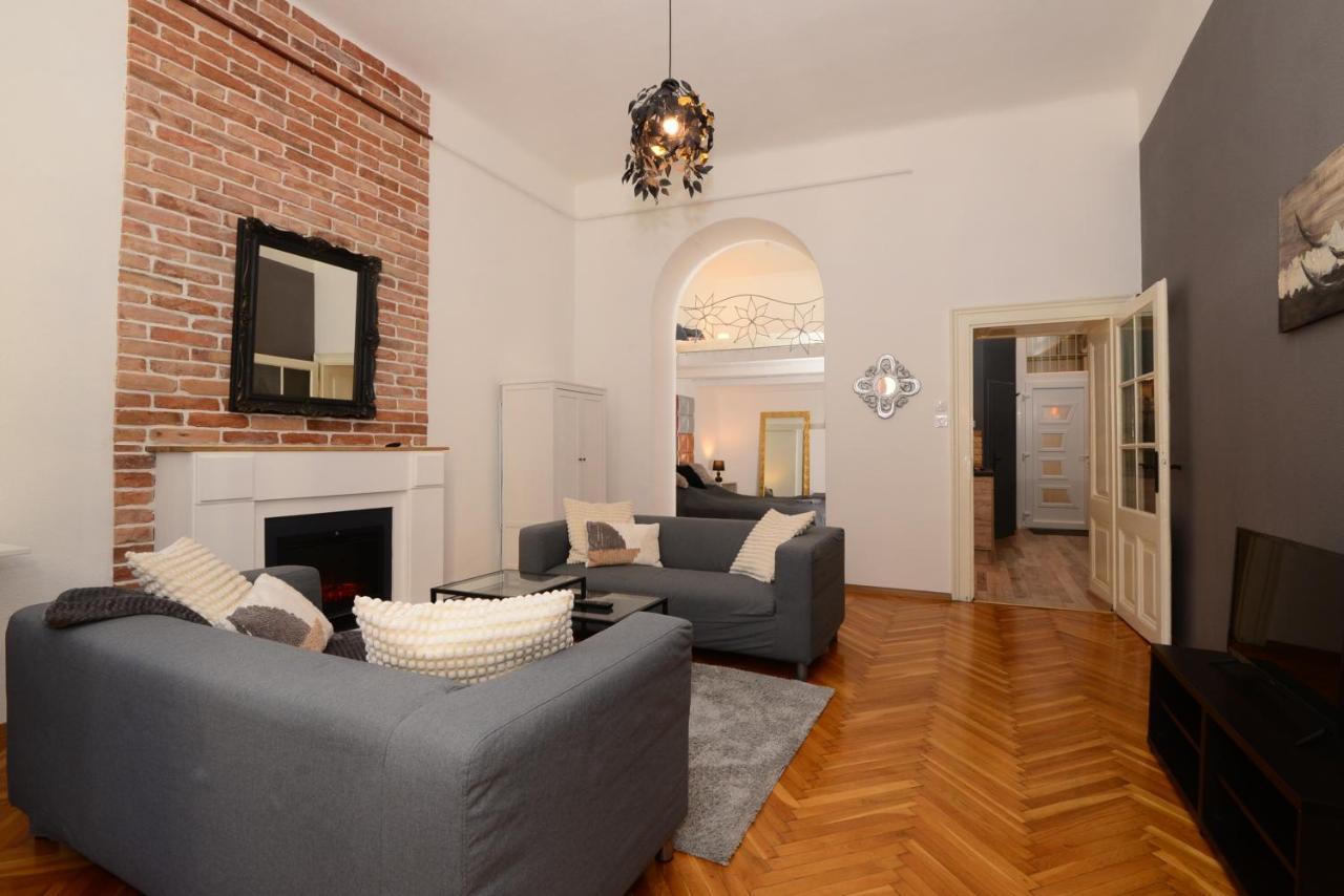 Your Place Apartman بودابست المظهر الخارجي الصورة